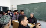 新疆伊宁县爱国宗教人士来我系看望就读新疆学子