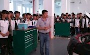 汽车工程系开展“传承工匠精神  技能点亮人生”主题开放日活动